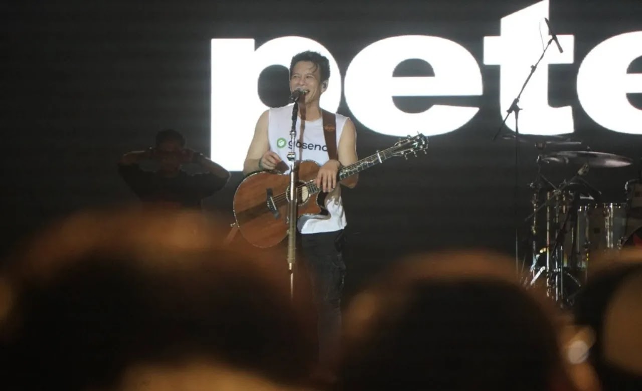 NOAH Membawakan Lagu-lagu Peterpan dan Ajak Penonton Pestapora Bernostalgia