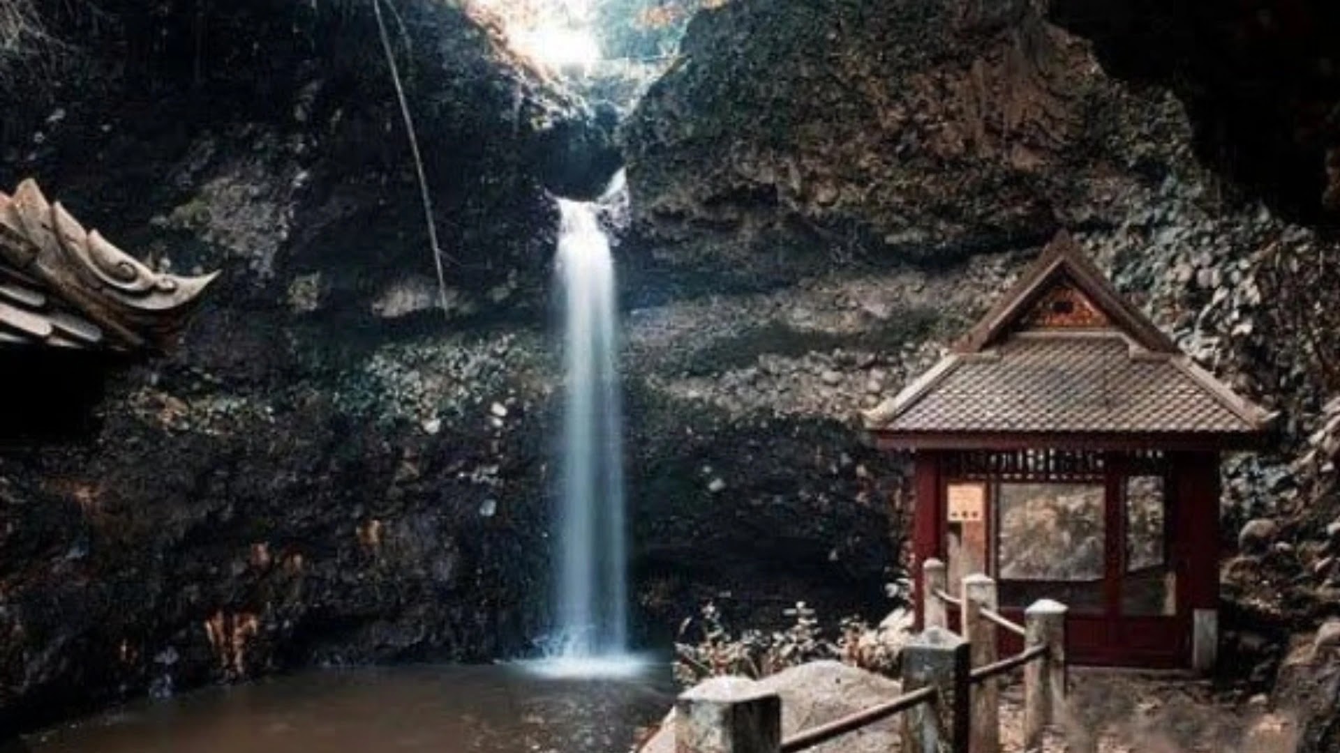 Curug Dago, 8 Fakta Uniknya, Anda Pasti Terpukau