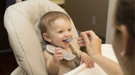 Peran vaksin dalam mencegah stunting sangatlah penting. Dengan mengurangi risiko penyakit infeksi, vaksinasi membantu memastikan anak-anak tumbuh sehat dan berkembang optimal