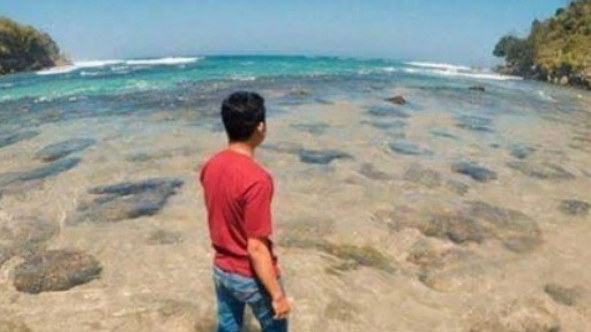 4 Pantai Blitar yang Indah dan Menakjubkan