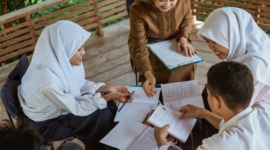Analisis Penggunaan Bahasa dalam Abstrak Penelitian Berbahasa Inggris dan Saran Simpulan yang Tepat
