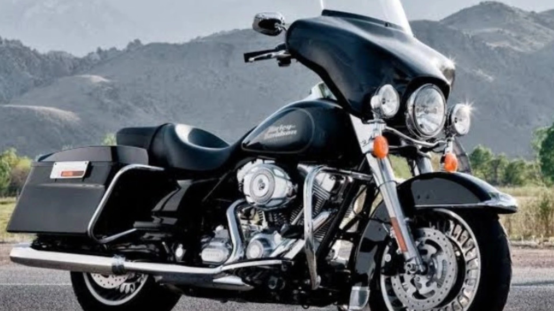 Harley Davidson Electra Glide: Memahami Legenda di Balik Mesin