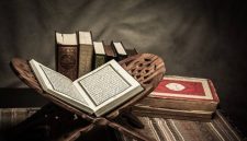 Mengapa Khalifah Utsman Mengumpulkan Alquran Menjadi Satu Mushaf
