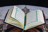 Jelaskan Peranan Agama Sebagai Sumber Akhlak Menurut Isi Kandungan QS Al-Ahzab/33:21