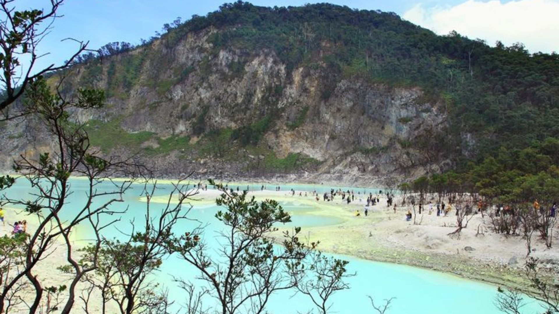 Destinasi Wisata Bandung: Kota yang Menawarkan Beragam Keindahan Alam Cocok untuk Liburan Akhir Tahun