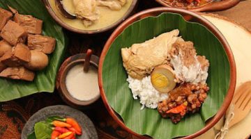 Libur Tahun Baru Islam, Warga Bekasi Ramai-Ramai Berburu Kuliner di Summarecon Mall