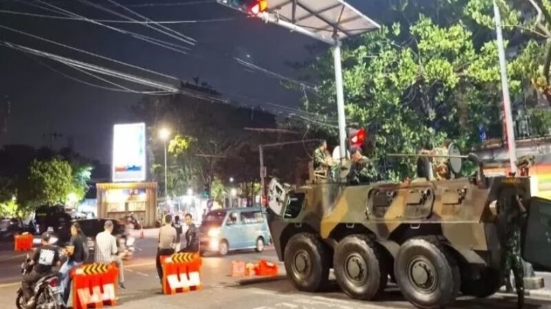 Pihak kepolisian saat mengamankan lalu lintas di lokasi pengesahan warga Baru PSHT (Dok. Ist)