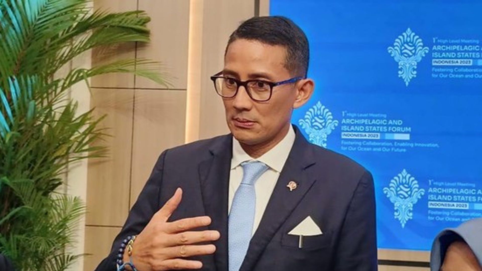 Kasus COVID 19 di Singapura Melonjak Begini Respon Sandiaga Uno