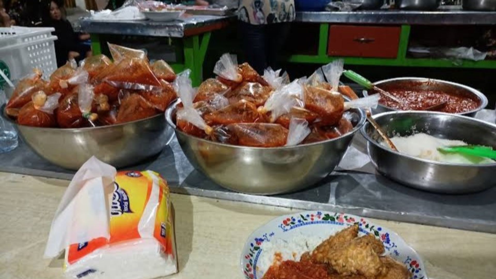 Kuliner Pedas di Surabaya yang Bisa Menggoyang Lidah