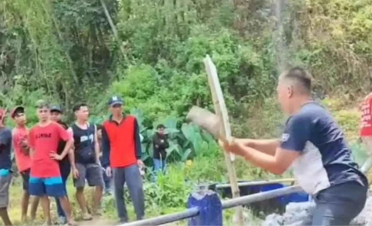 Pagar Jembatan Malang Dibongkar saat Karnaval: Akibat Truk Sound Horeg yang Terlalu Besar