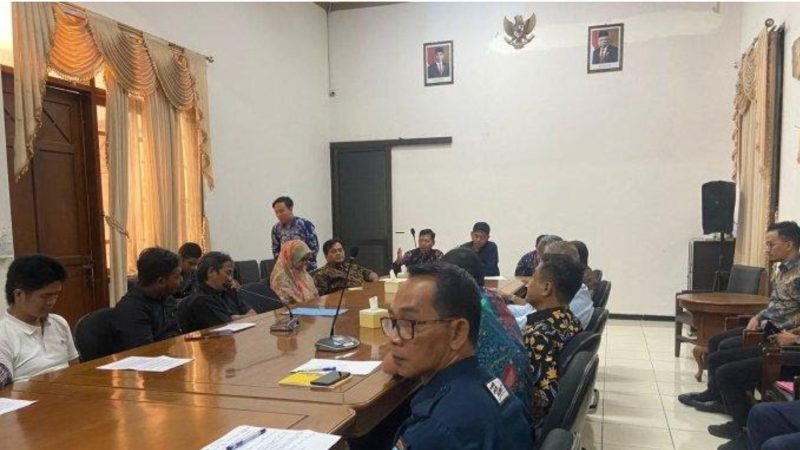 Imbas Arus One Way, Sejumlah Pedagang di Ponorogo Mengeluh Ke DPRD