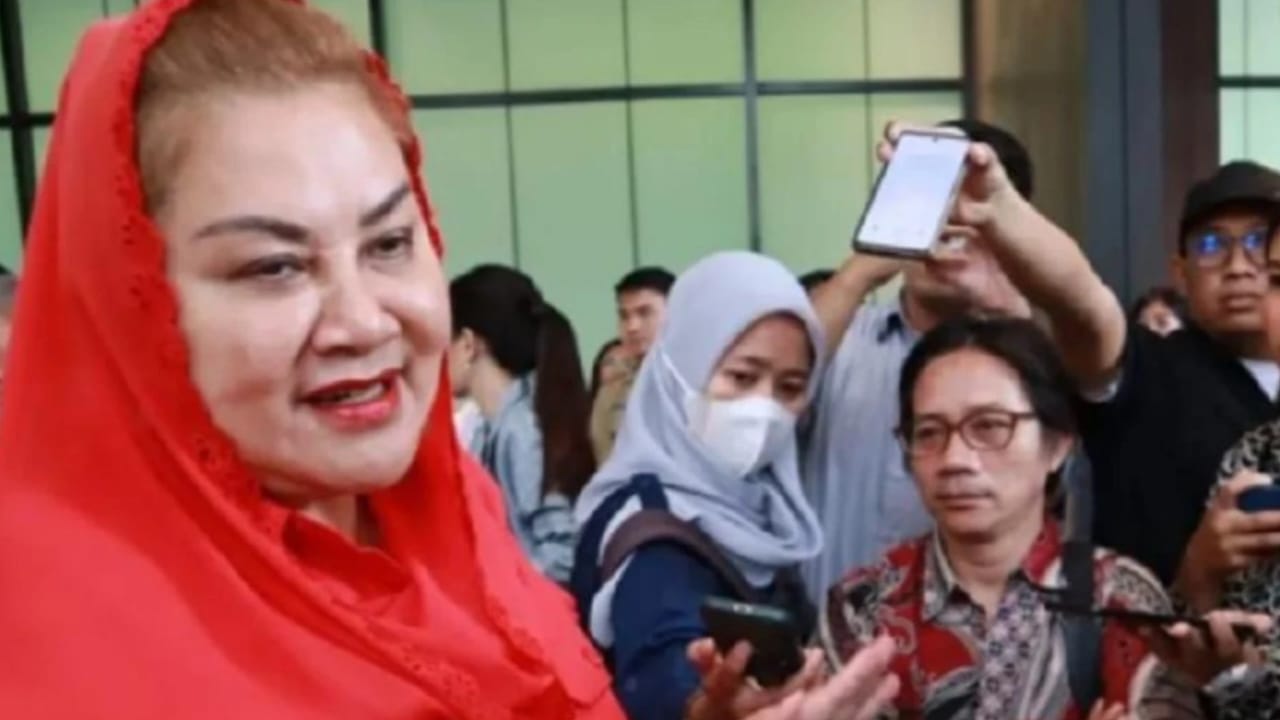 Pemeriksaan Wali Kota Semarang dan Suaminya: KPK Dalami Kasus Dugaan Korupsi Pengadaan