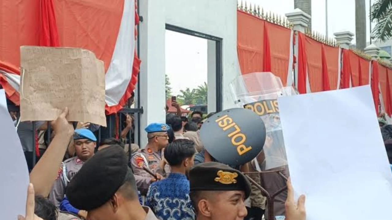 DPR RI Dukung Pembebasan Demonstran yang Ditahan Pasca Kericuhan di Depan Gedung DPR