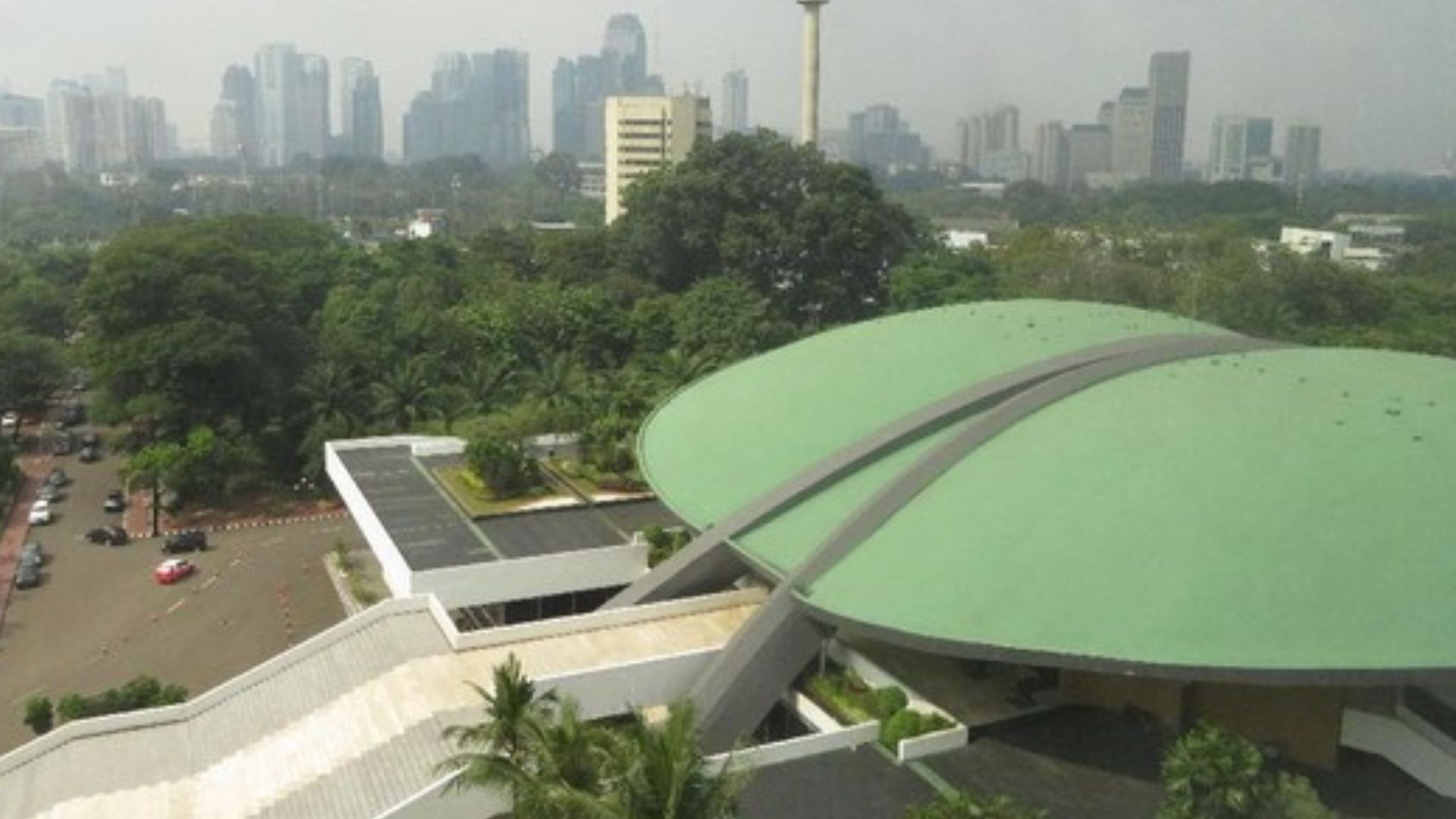 Kelas Pindah ke Senayan, BEM Kema Unpad Tuntut Hal Ini!