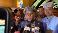 Potret Zulkifli Hasan saat ditemui awak media (Dok. Ist)