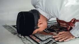 Bagaimana Cara Melaksanakan Sujud Tilawah pada Saat Sedang Sholat