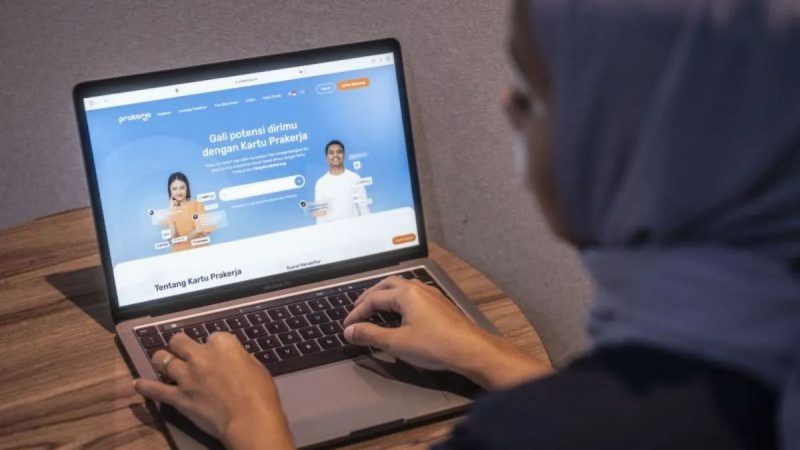 Tantangan Utama dalam Menerapkan Etos Kerja, Sikap Terbuka, dan Keadilan dalam Kehidupan Modern
