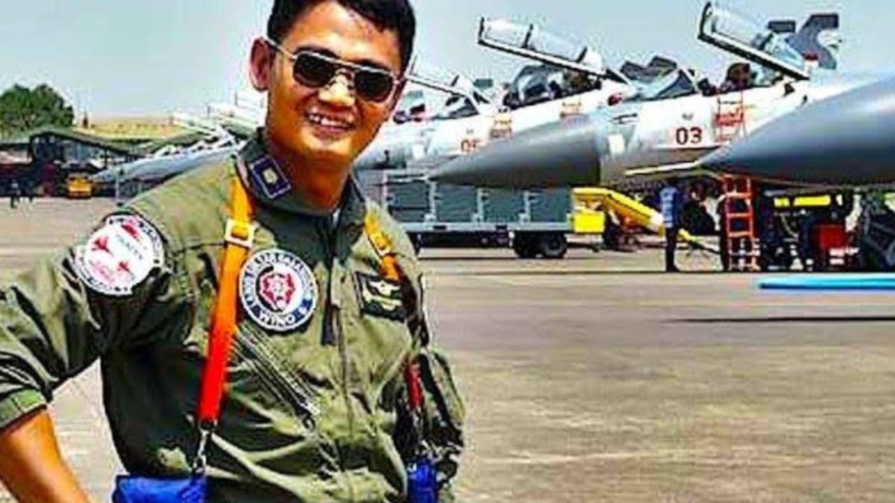 Kolonel Anton Palaguna, Lulusan Terbaik dan Calon Ajudan Presiden