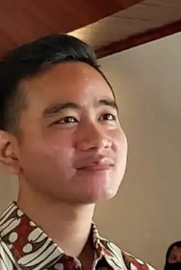 VIRAL ! Surat Pengunduran Diri Wapres Gibran Beredar di Sosmed, Fakta atau Hoaks?