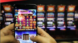 Fenomena Slot Online di Kalangan Remaja: Pendekatan Sosiologi Hukum untuk Pemecahan Masalah
