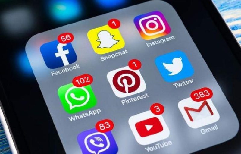 Pengaruh Media Sosial terhadap Politik Modern: Fenomena Partai Inovasi di Novus
