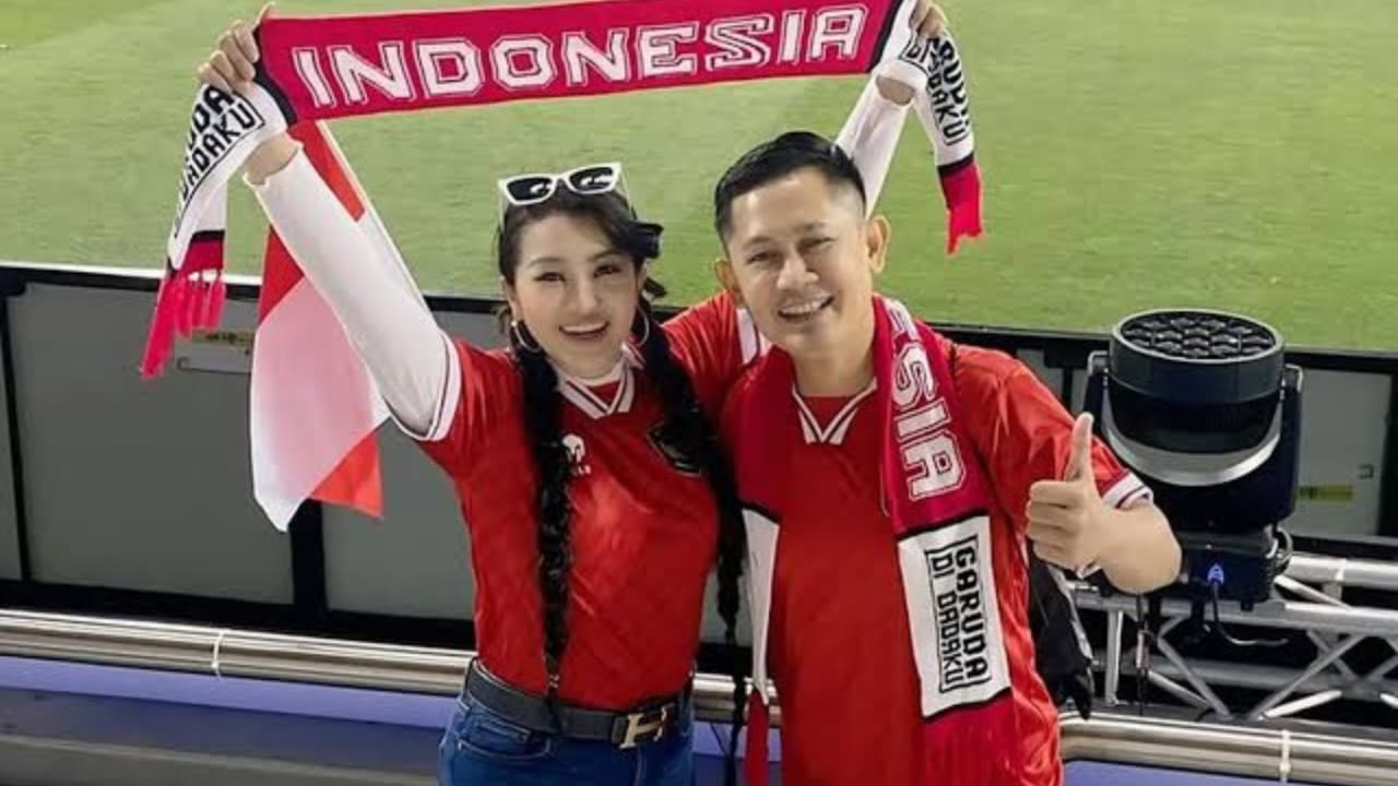 Fitri Carlina dan Kebersamaan dengan Keluarga Nathan Tjoe-A-On di GBK: Dukungan Penuh untuk Timnas Indonesia