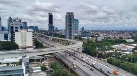 Kemukakan Oleh Anda Contoh-Contoh Hambatan dalam Implementasi Otonomi Daerah serta Jelaskan Solusi Atas Hambatan-Hambatan Tersebut?
