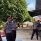 Kalapas Waingapu dicopot usai viral berbuat semena-mena
(Dok. Ist)