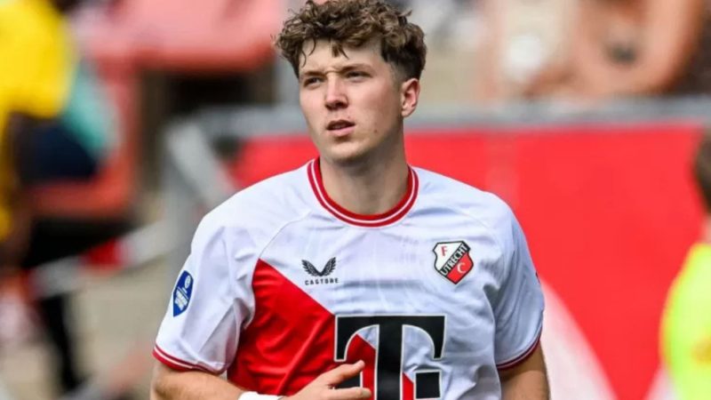 Ole Romeny Resmi Menjadi WNI 