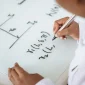 Cara Membuat Tabel Distribusi Frekuensi dengan Kaidah Sturges pada Data Masyarakat Pemilik Sertifikat Tanah di Desa Kulo Tanga, Jawa Timur

