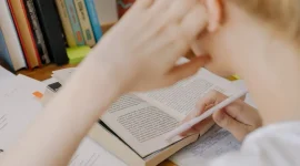 Simak analisis SWOT PT Maju Jaya dan strategi perubahan untuk meningkatkan kualitas produk, efisiensi biaya, dan daya saing perusahaan.

