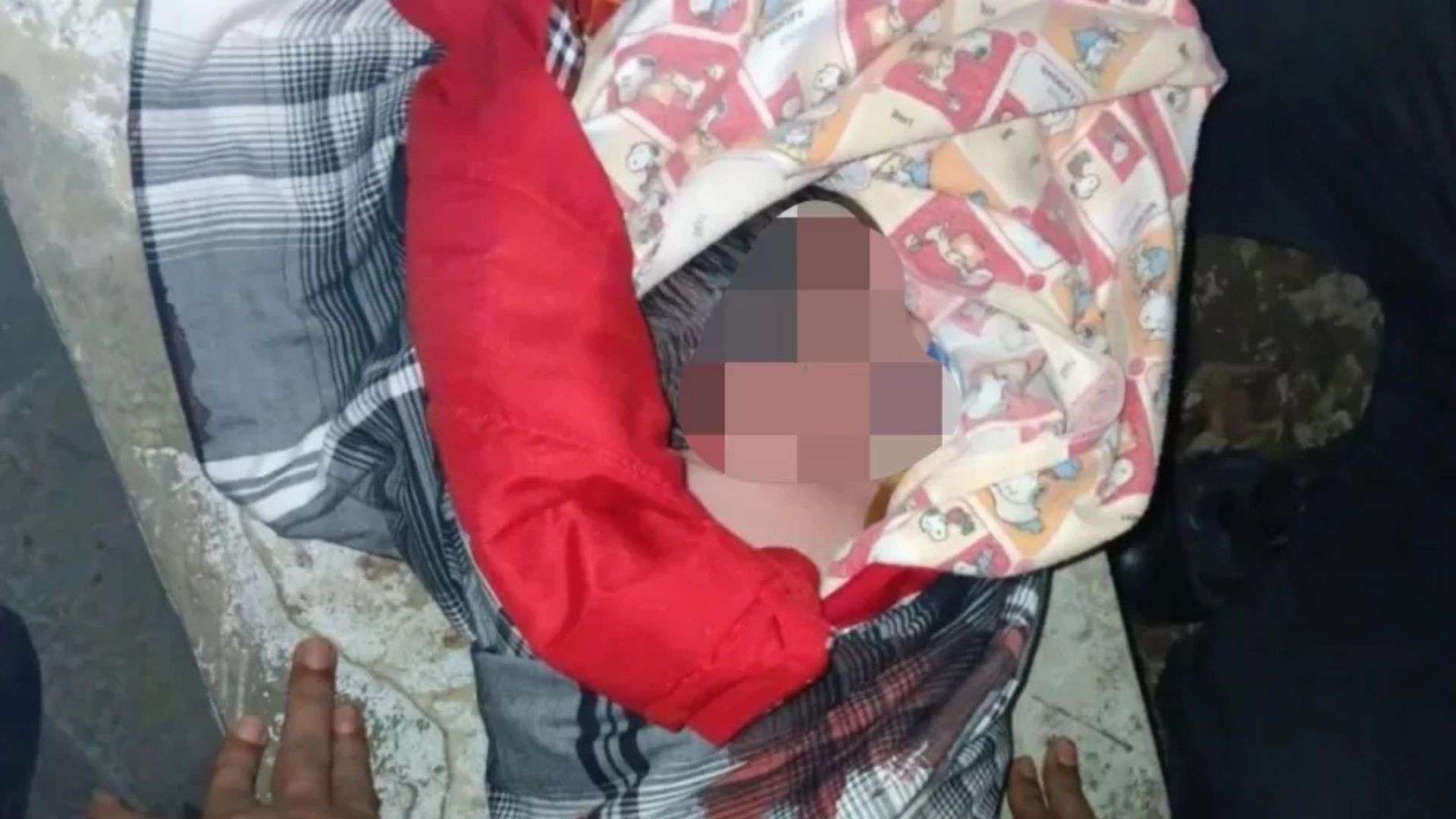 Bayi Laki-laki Dibuang di Jalan Indrapura Surabaya, Masih Hidup