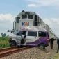 Ambulan tertabrak kereta api
(Dok. Ist)