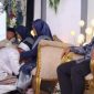 Rika Amiyana dan Suami usai akad nikah (Dok. Ist)