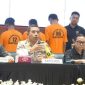 Tersangka palsukan tanggal kedaluwarsa 
(Dok. Ist)