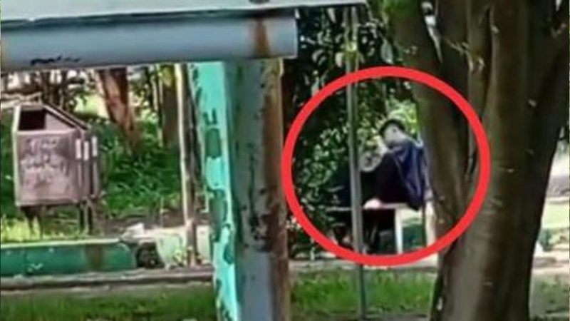 Potret sejoli mesum di taman Merjosari Malang
(Dok. Ist)