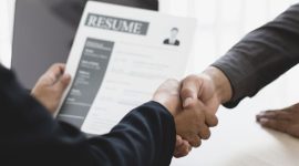 Bagaimana Cara Melaksanakan Layanan Operasional Sesuai Hasil Kajian?