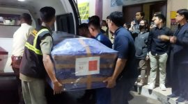 Jenazah Aulia saat akan dibawa ke rumah duka (Dok. Ist)