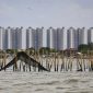 Pagar yang melintas di laut (Dok. Ist)