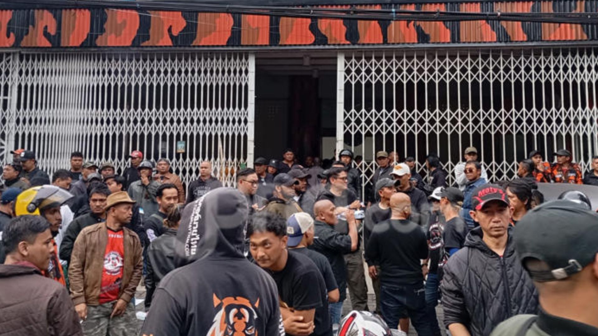 Ricuh, Markas Pemuda Pancasila Diserang Ormas