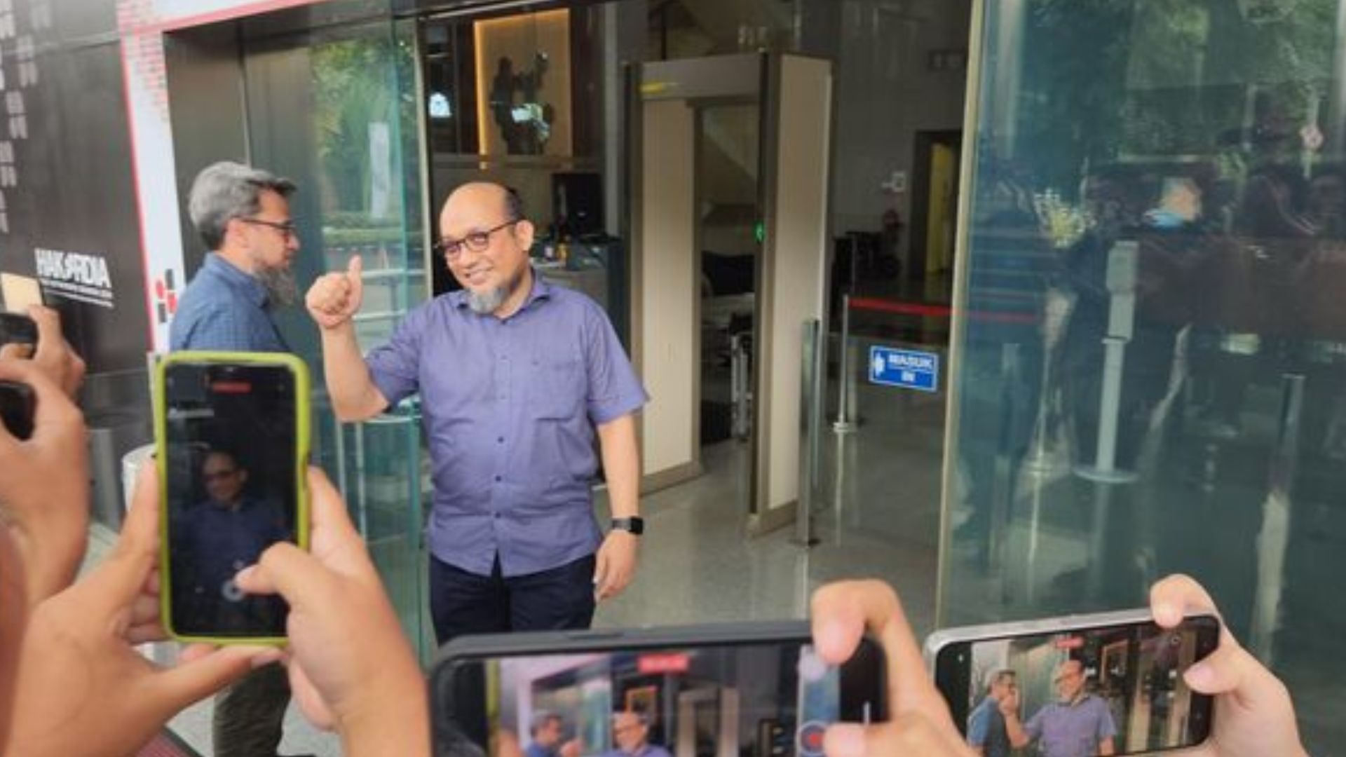 Novel Baswedan Temui KPK, Ada Apa?
