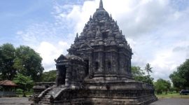 Bagaimana Corak Agama yang Dianut di Kerajaan Tarumanegara?
