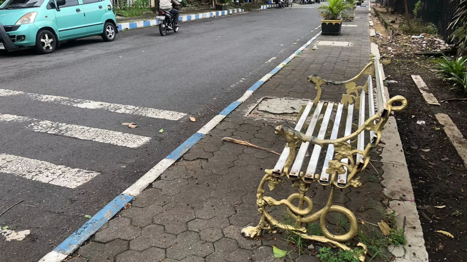Tiga Kursi Besi di Taman Kota Probolinggo Dicuri