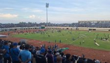 Kerusuhan Suporter Warnai Laga Persela vs Persijap (Dok.ist)