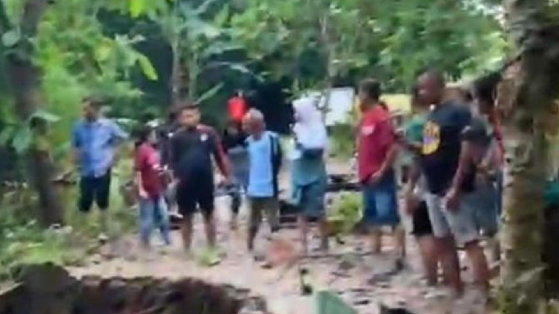 Tergenang Banjir, Puluhan Malam di Madiun Dipindahkan