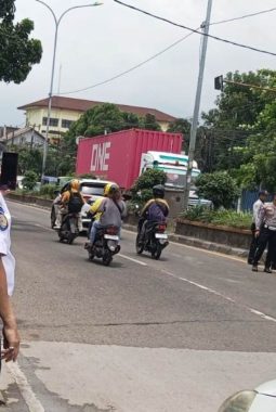 Dishub Kabupaten Bekasi Tutup 35 U-Turn untuk Kelancaran Arus Mudik Lebaran 2025