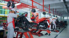 Service motor (Dok. Ist)