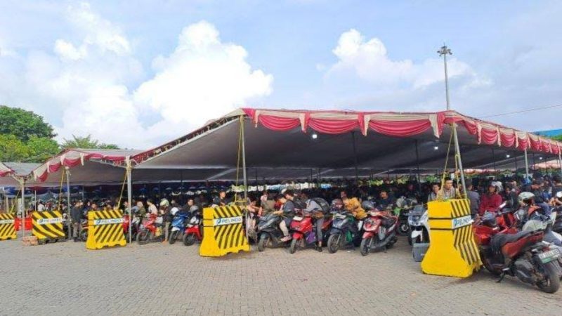 Antrian pemotor di pelabuhan Ciwadan (Dok. Ist)