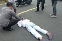 Perempuan yang tidur di tengah jalan (Dok.  Ist)
