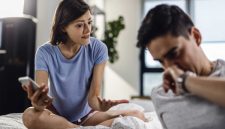 Cara Mengetahui Pasangan Kamu Selingkuh atau Tidak